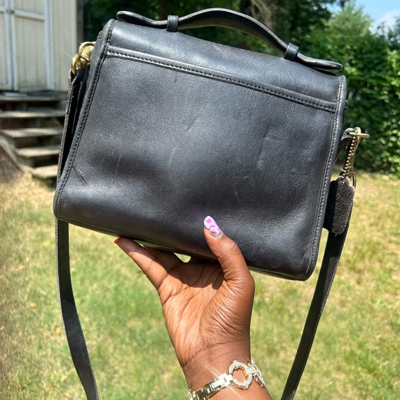 🚨SOLD🚨 Vintage Coach 1994 Black Court Top Handle Leather Crossbody Bag - Picture 3 of 6